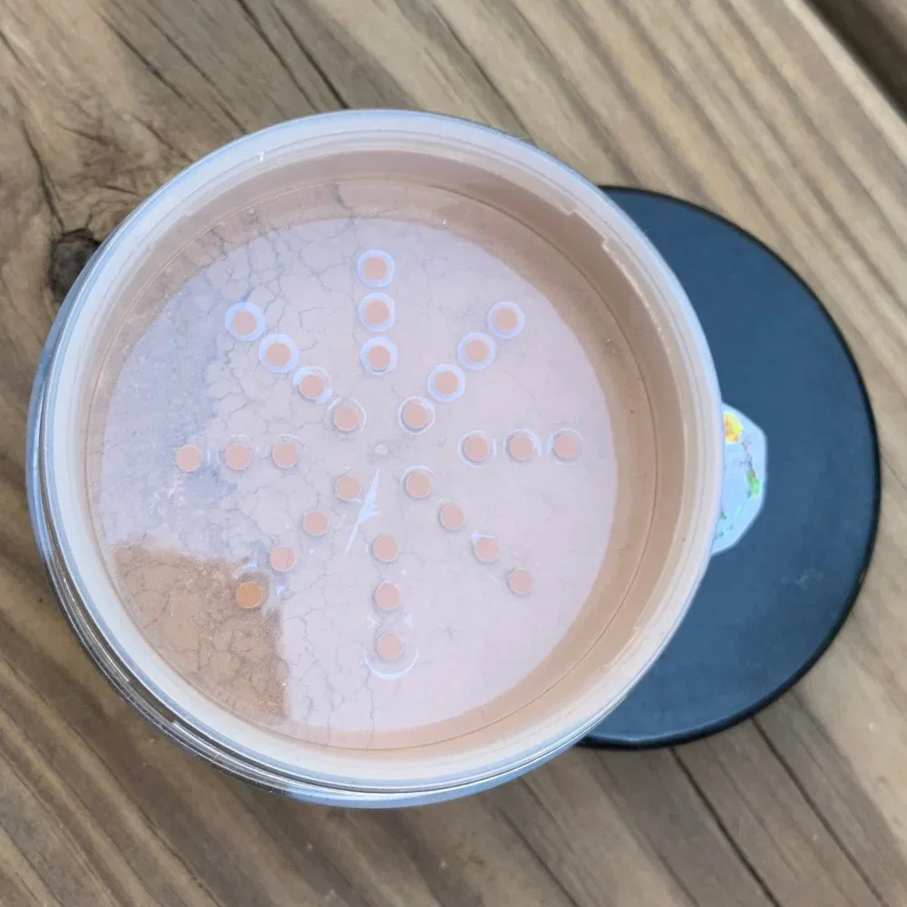 OSP Cosmetics Mineral Foundation Loose Powder in Mineral Medium